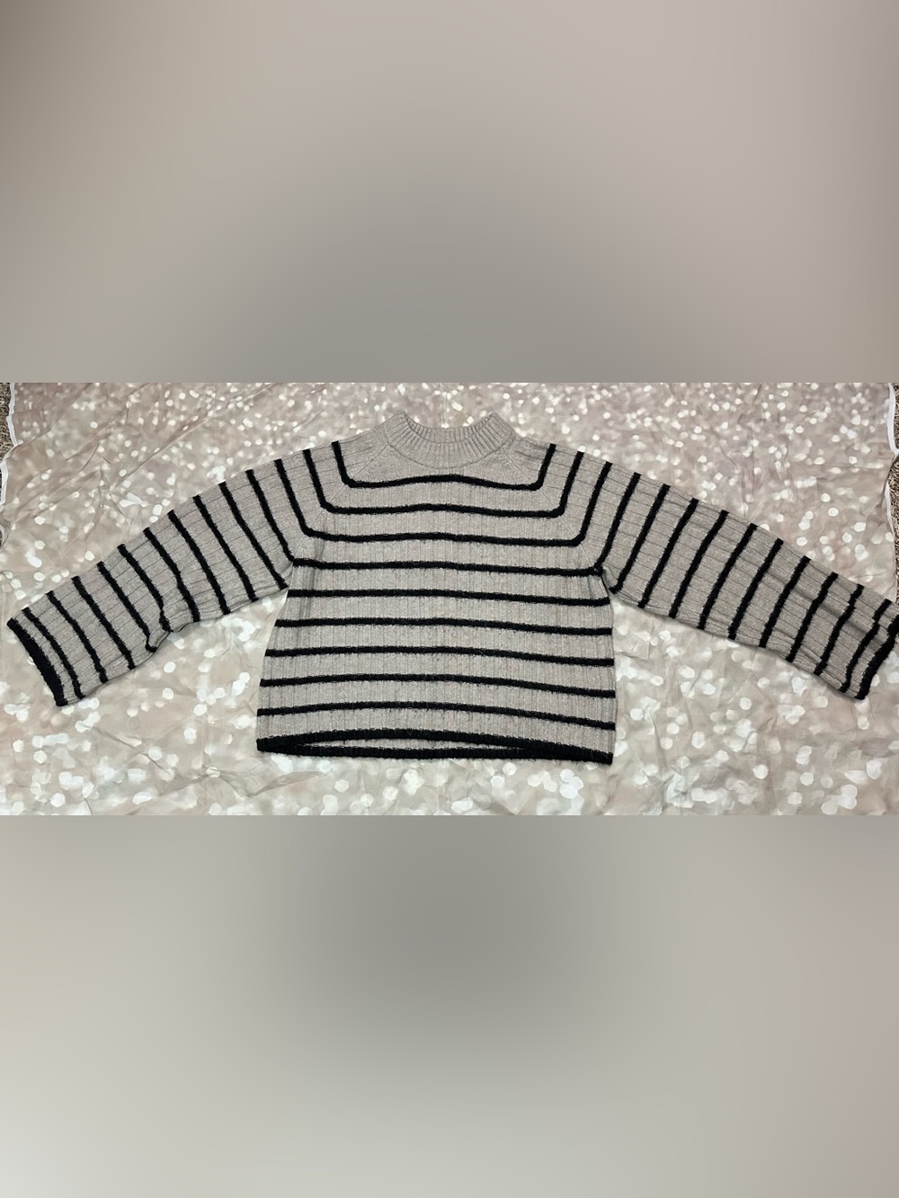 H&M Gray & Black Striped Ribbed Knit Sweater – Size M